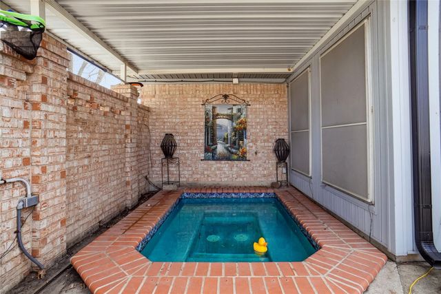 200 Hillview Drive, Hurst, TX 76054