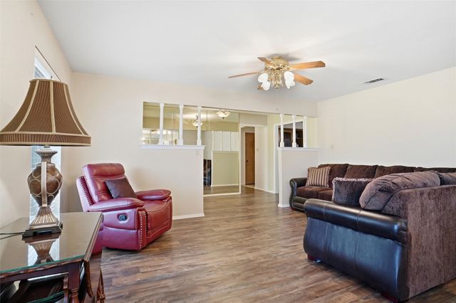 200 Hillview Drive, Hurst, TX 76054