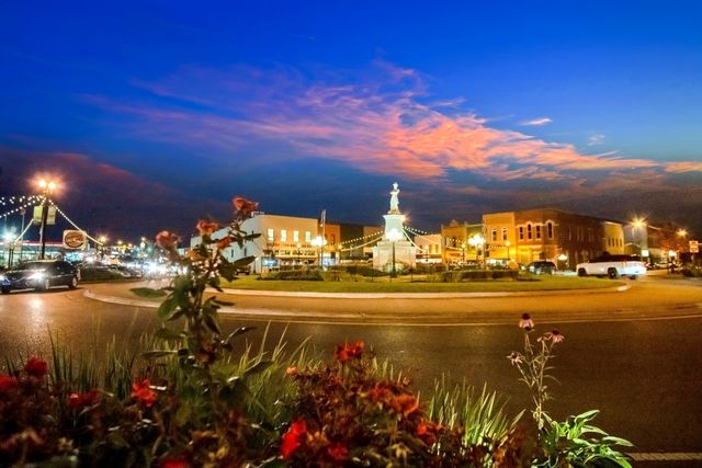 5018 Hunters Village Drive, Lebanon, TN 37087