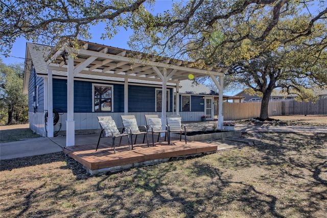 20811 Trapper LN, Lago Vista, TX 78645