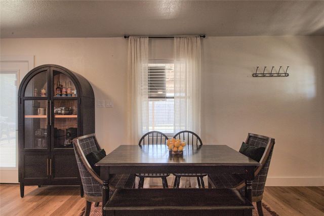 20811 Trapper LN, Lago Vista, TX 78645