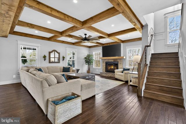 8794 BUCKLAND MILL RD, Gainesville, VA 20155