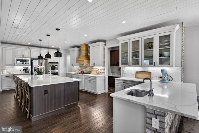 8794 BUCKLAND MILL RD, Gainesville, VA 20155