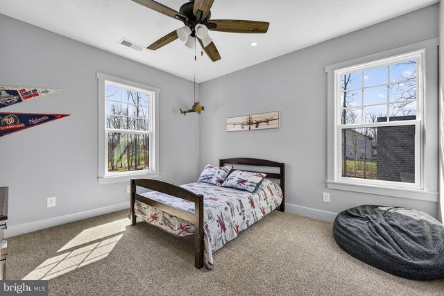 8794 BUCKLAND MILL RD, Gainesville, VA 20155