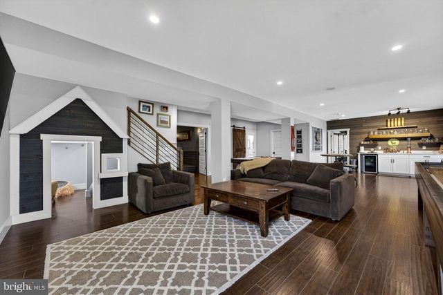 8794 BUCKLAND MILL RD, Gainesville, VA 20155