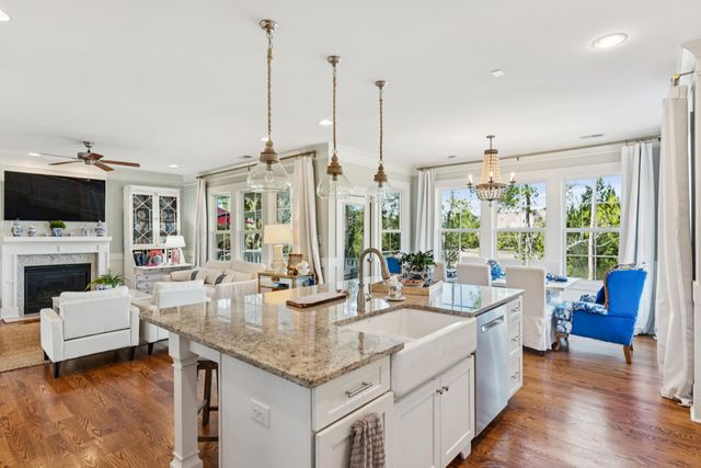 1851 Delacourt Avenue, Mount Pleasant, SC 29466