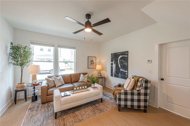 970 S Laramie Heights, Fayetteville, AR 72704