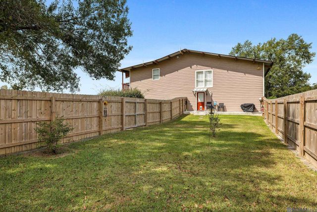 21123 La Hwy 1032, Denham Springs, LA 70726