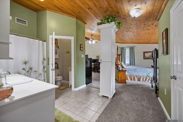 21123 La Hwy 1032, Denham Springs, LA 70726