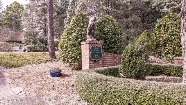 845 Lake Dornoch Drive, Pinehurst, NC 28374