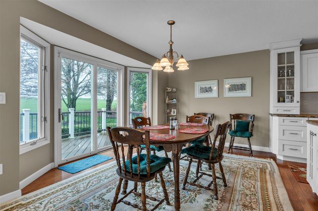 805 Marlpool Drive, Saline, MI 48176