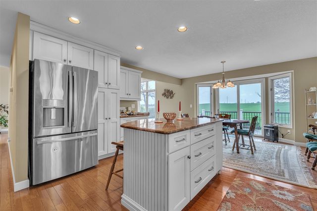 805 Marlpool Drive, Saline, MI 48176
