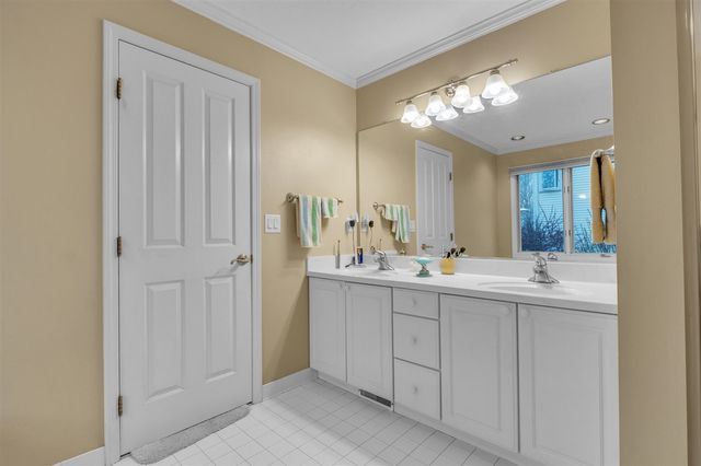 805 Marlpool Drive, Saline, MI 48176