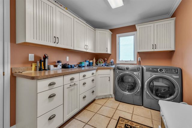 805 Marlpool Drive, Saline, MI 48176