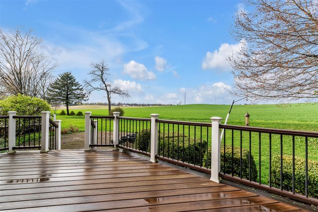 805 Marlpool Drive, Saline, MI 48176