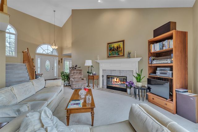 805 Marlpool Drive, Saline, MI 48176