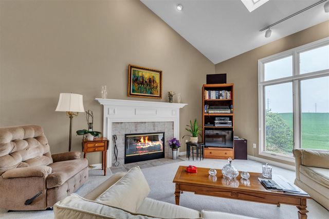 805 Marlpool Drive, Saline, MI 48176