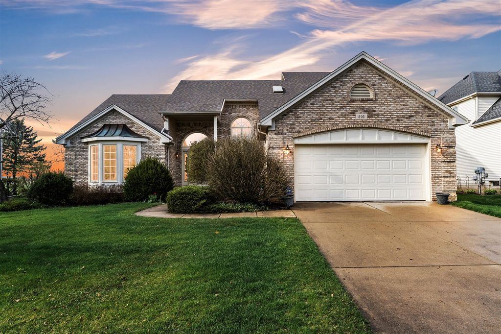 805 Marlpool Drive, Saline, MI 48176