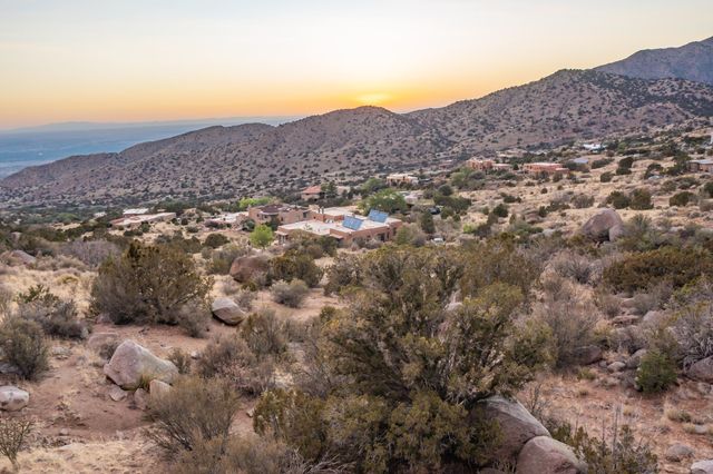 9 La Luz Trail NE, Albuquerque, NM 87122