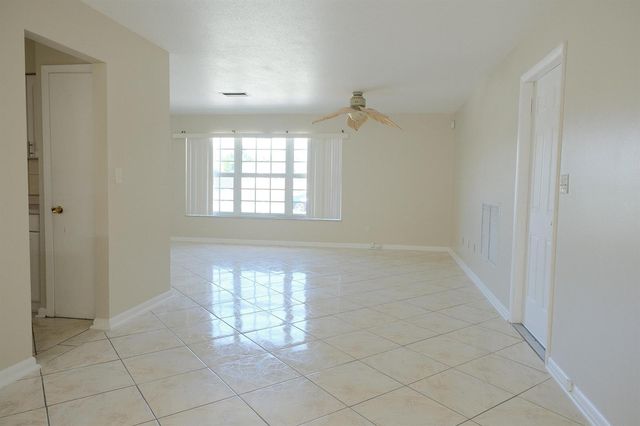 980 Woodland Avenue, West Palm Beach, FL 33415
