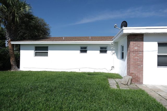 980 Woodland Avenue, West Palm Beach, FL 33415