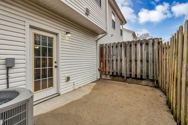 4022 Clinton Ln, Spring Hill, TN 37174