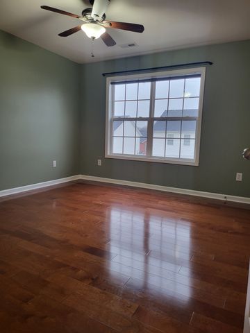 4022 Clinton Ln, Spring Hill, TN 37174