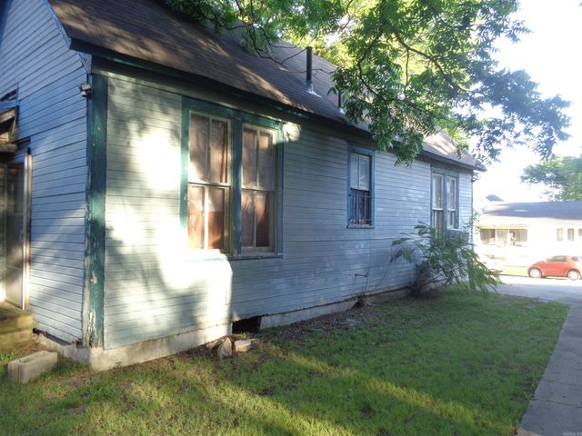 1018 E 10th Street, Little Rock, AR 72204