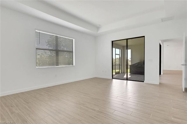 1801 HAGEN CT, Naples, FL 34120