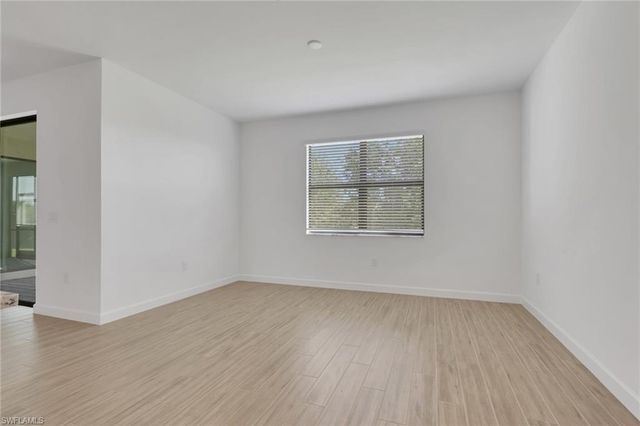 1801 HAGEN CT, Naples, FL 34120