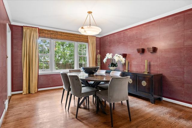 1745 E Summit Court, Deerfield, IL 60015