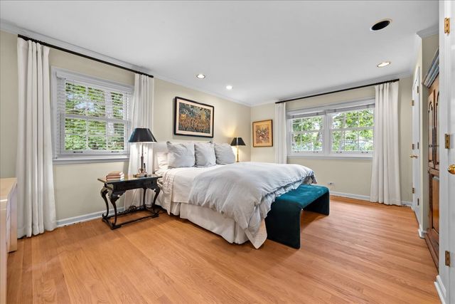 1745 E Summit Court, Deerfield, IL 60015