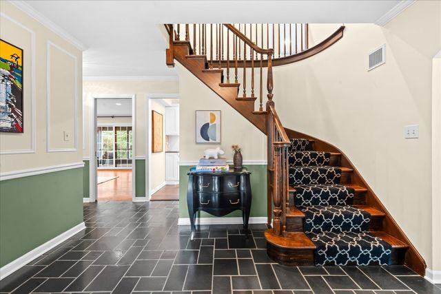 1745 E Summit Court, Deerfield, IL 60015