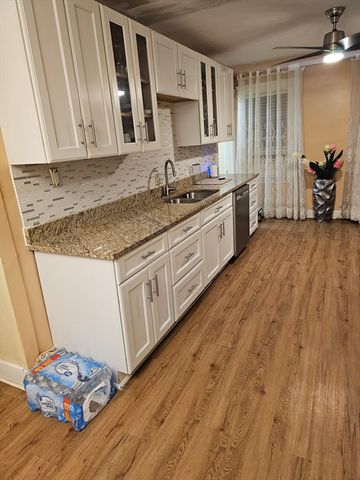 15 Longfellow Rd, Worcester, MA 01602