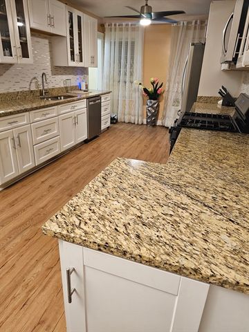 15 Longfellow Rd, Worcester, MA 01602