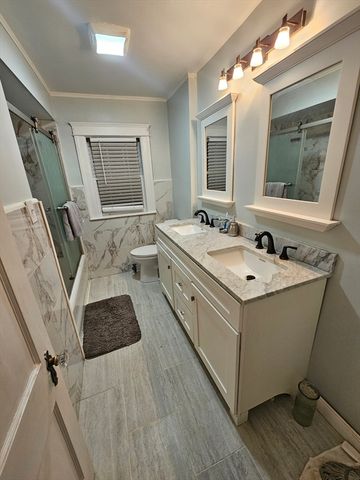 15 Longfellow Rd, Worcester, MA 01602