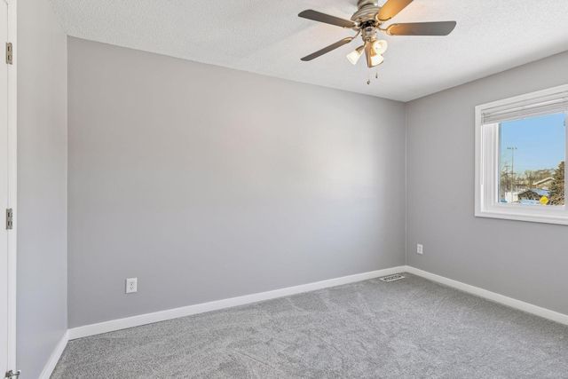 3820 Harbor Lane N, Plymouth, MN 55446