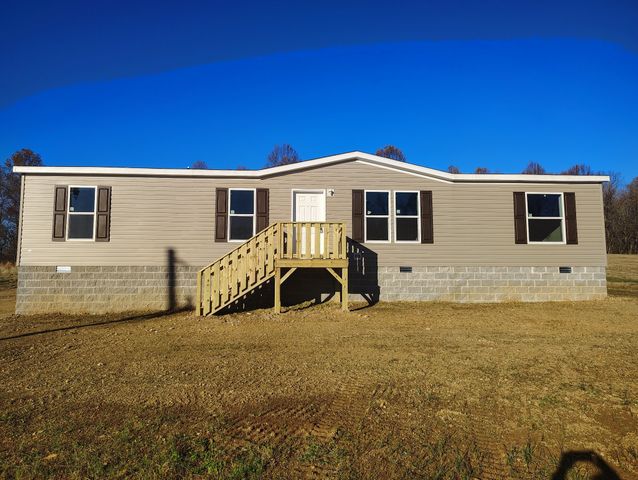 5190 white springs, Lafayette, TN 37083