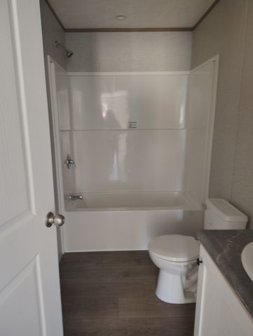 5190 white springs, Lafayette, TN 37083