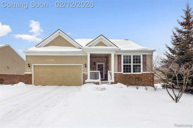 9431 Pine Valley Drive, Grand Blanc, MI 48439