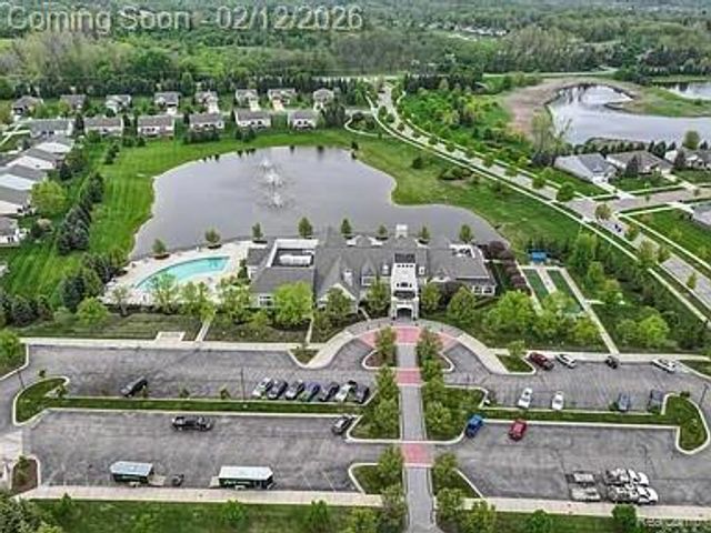 9431 Pine Valley Drive, Grand Blanc, MI 48439