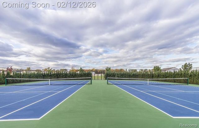 9431 Pine Valley Drive, Grand Blanc, MI 48439