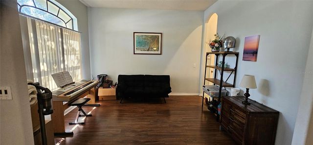 1934 ABBEY RIDGE DRIVE, Dover, FL 33527