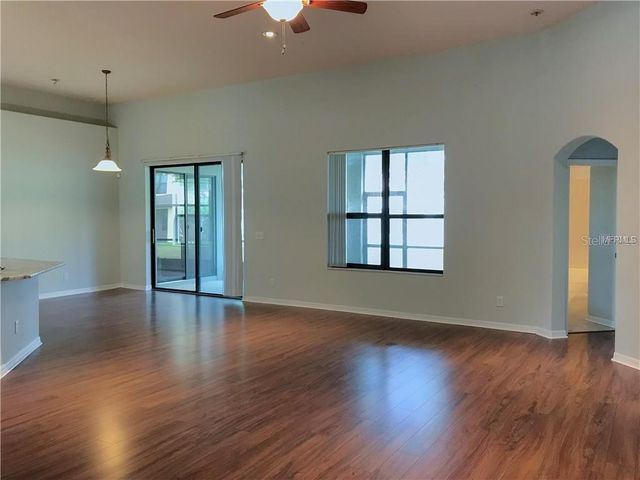 1934 ABBEY RIDGE DRIVE, Dover, FL 33527