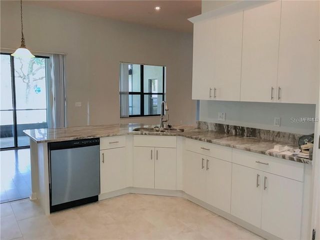 1934 ABBEY RIDGE DRIVE, Dover, FL 33527