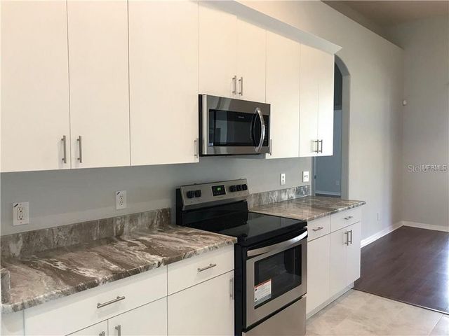 1934 ABBEY RIDGE DRIVE, Dover, FL 33527