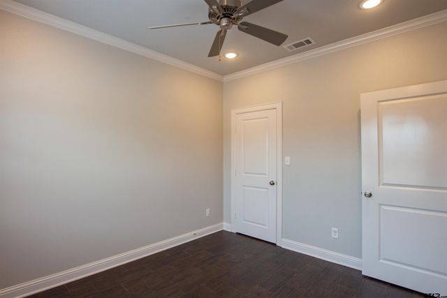 822 Lindsey Ln, Whitehouse, TX 75791