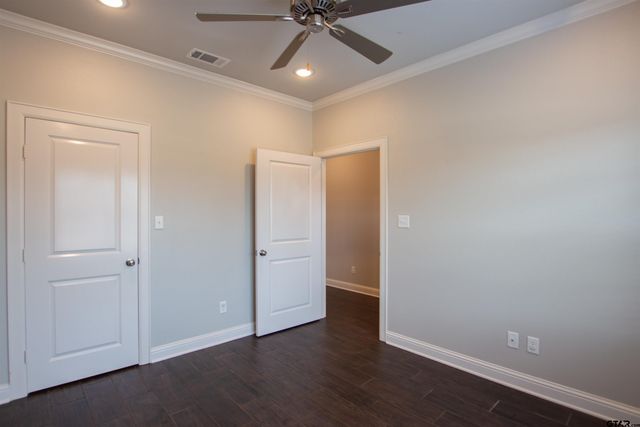 822 Lindsey Ln, Whitehouse, TX 75791