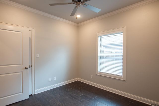 822 Lindsey Ln, Whitehouse, TX 75791