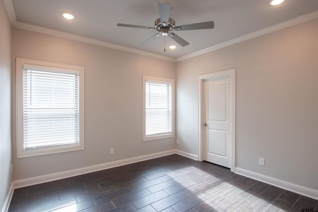 822 Lindsey Ln, Whitehouse, TX 75791